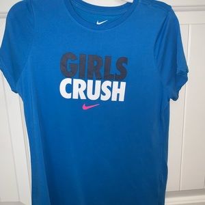 Girls nike t-shirt